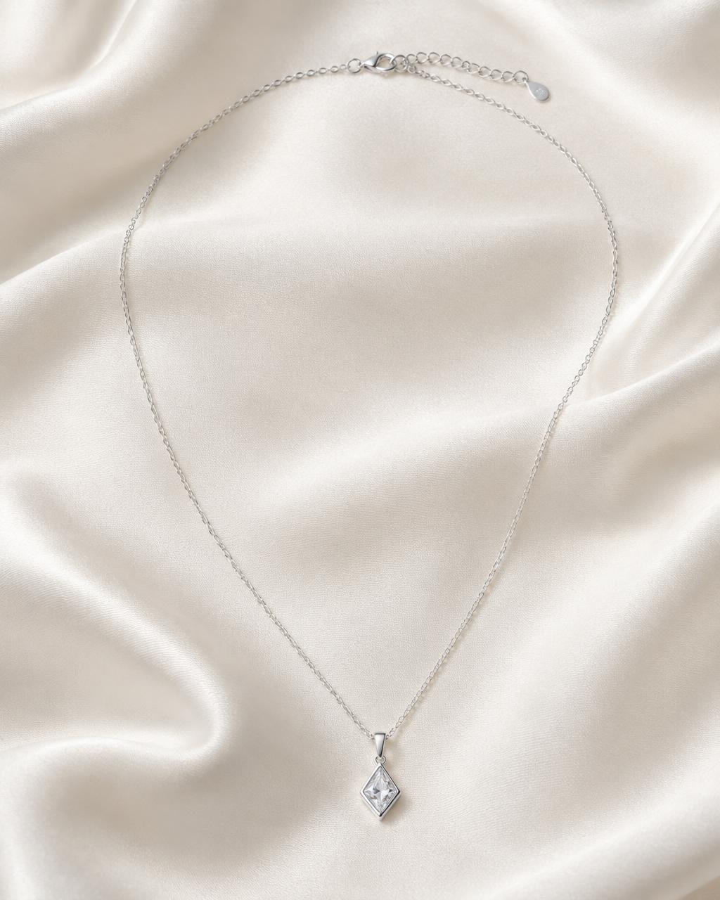 Mira Geometric Pendant Chain