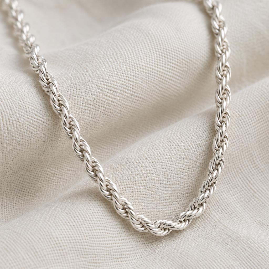 Saanjh Fine Rope Chain — finish and detail