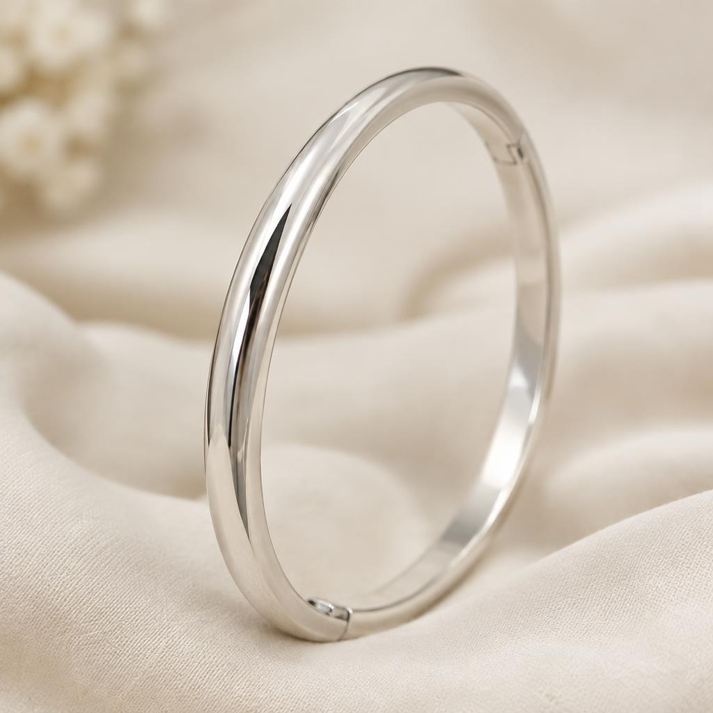 Surya Fine Kada — finish and detail