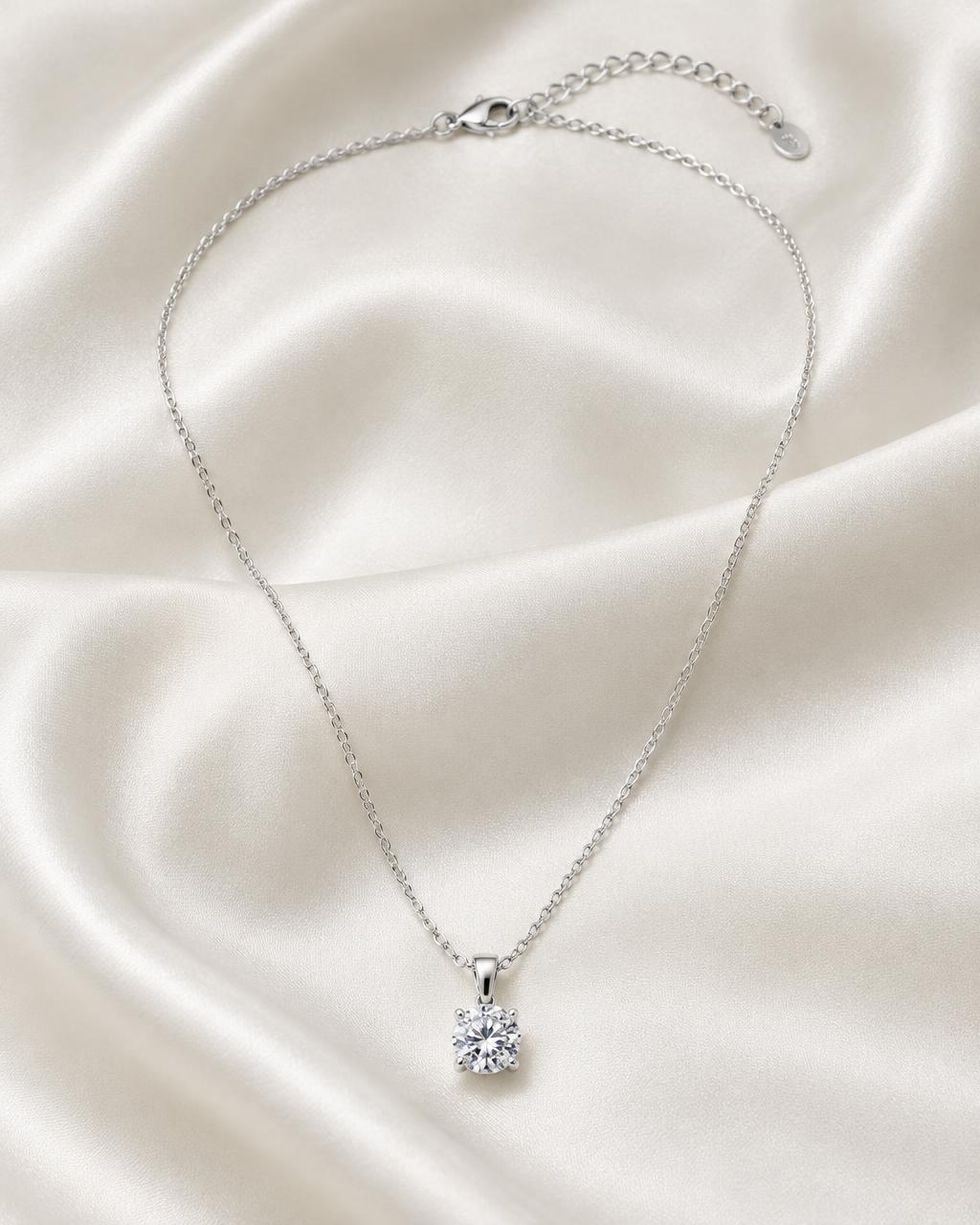 Tara Solitaire Chain